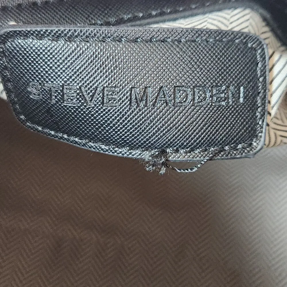 Steve Madden Purse Large color block neutral peach‎ cream tassel chain zipper